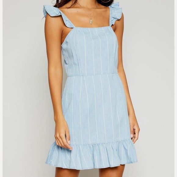 Sadie & Sage blue chambray dress with ruffle straps size 6 / medium - Picture 2 of 5